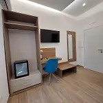 Leonardo Rooms