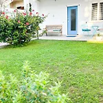 Sea Breeze Garden House