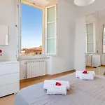 -Cavour 8- 3 Rooms With Views - Near The Tower