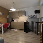 Appartamento Aleph With Private Parking, Next Train Station