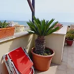 Pm 10 Via Delle Santabarbara - Guest House