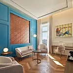 De Bonart Naples, Curio Collection By Hilton