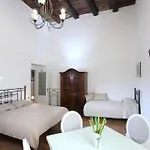 Napoli Pietrasanta Lt