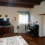 La Valle Del Poeta