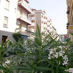 Residence Mirage