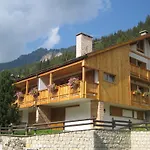 Appartamenti Decrestina