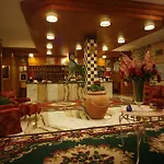 Hotel Leucosya