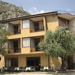 Albergo Villa Lori