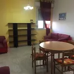 90Ss Apartament