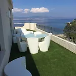 Reggio Suite