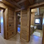 Chalet Des Artistes
