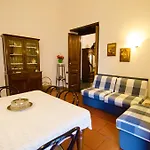 Suite Palazzo Reale Apartment