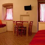 Raffaella Apartment