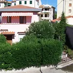 Appartamenti Camelia E Gabry - Zona Mare Con Posti Auto E Terrazze