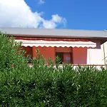 Appartamenti Camelia E Gabry - Zona Mare Con Posti Auto E Terrazze