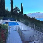 Belvedere Apartment With Garden