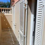 Historic Holiday Home In San Vincenzo Near Beach