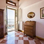 Le Camerine Apartment Water Front