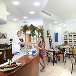 Hotel Luxor