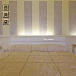 Versine Luxury Apartment