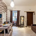 Borgo S. Antonio Abate I - Bh 89