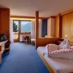 Hotel Tirol