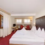 Hotel Tirol