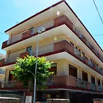 Hotel Jolanda