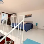 Adelina E Guendalina'S Place