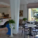 Hotel Tonti