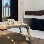 Love & Smile Apartment By Rent All Como