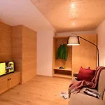 Schaefer Apartments