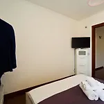 Bed And Travel Apartment Dogana Regia 15