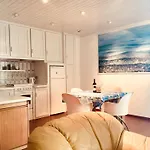 Costa D'Oro Family Apartment