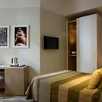 50 Suite Guesthouse