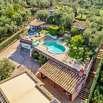 Villa Marika