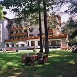 Hotel Des Geneys