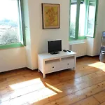 Casa Della Carta