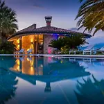 Villa Benedita