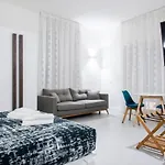 Dada Suite