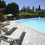 Villa Portesina, Lakefront Villa With Private Pool And Garden Sleeps 10