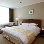 High1 Palace Hotel And Cc