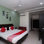 Oyo 8173 Hotel Singh Palace