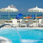Hotel Punta Dell'Est