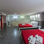 Suite Apartments Angioini