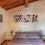 Eva Suite, 50 Mt From The Beach