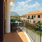 Mare Apartments