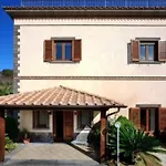 Villa Bronze