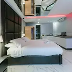 Comola Luxury Suite