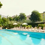 Hotel Lotus